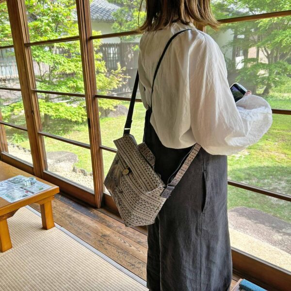 SBJ_Wapi｜フラップショルダーバッグ｜ウマ - 画像 (3)